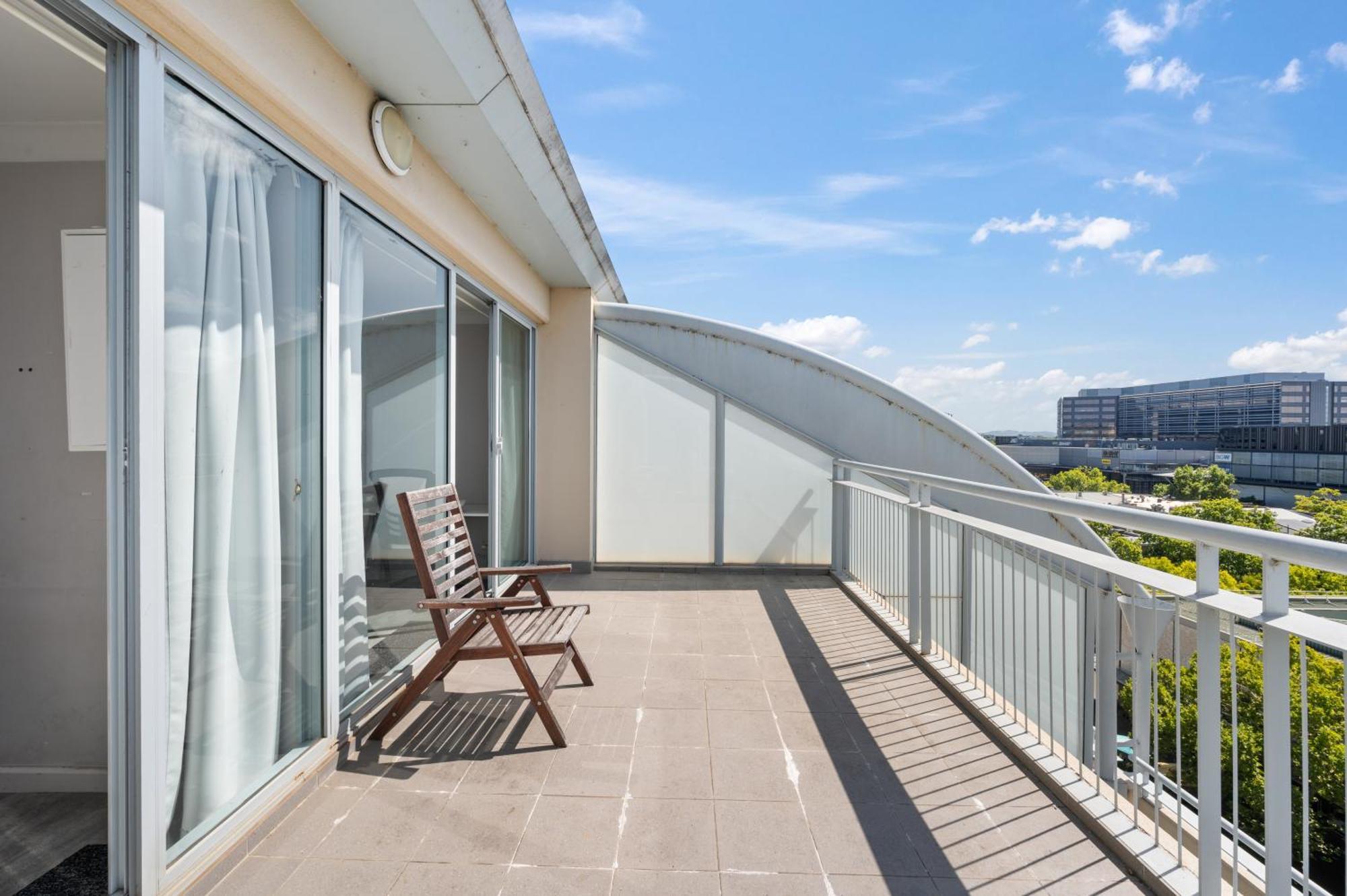 Dana-Private Room In A Shared Duplex Apartment -1 Canberra Ngoại thất bức ảnh